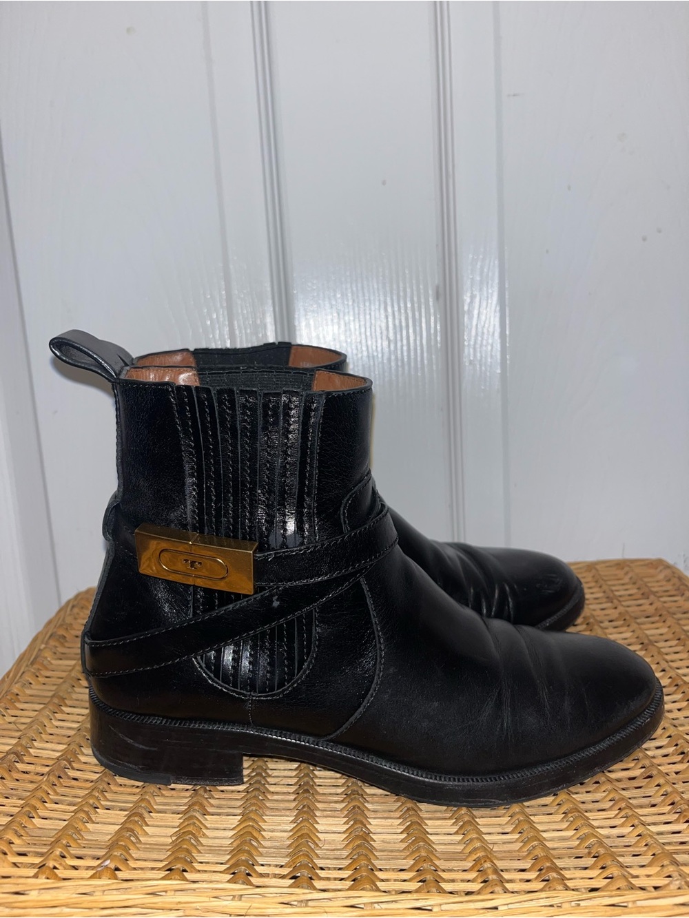 TORY BURCH T Hardware leather Chelsea boots in Perfect Black